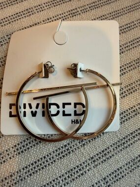 Divided H&M Gold-Tone Hoop Earrings with Linear Bar